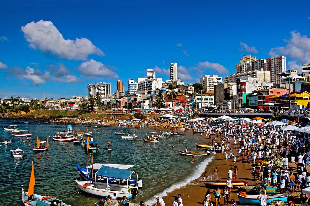 Festas Populares - Festa de Iemanjá: Brasilidades – Descubra o Brasil de Leste a Oeste